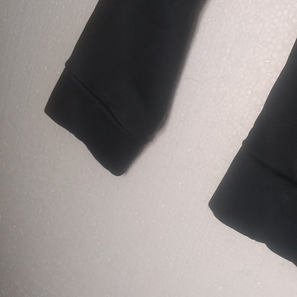 Men's large black Under Armour hoodie with Storm Technology. - Picture 5 of 10